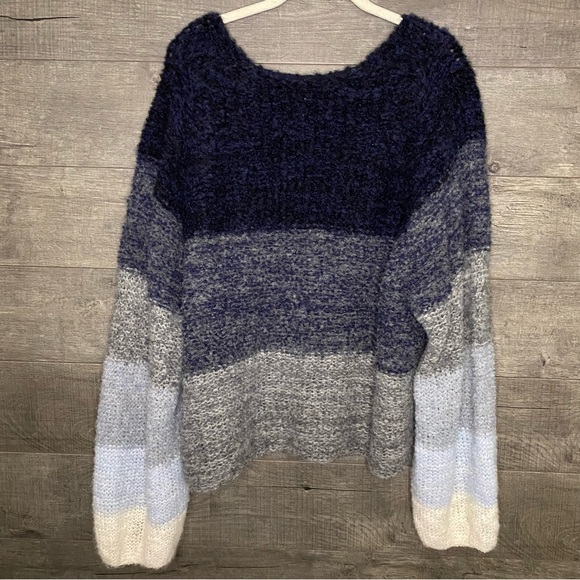 Free People NWT Alpaca Sweater Size Med/Large Oversized - Picture 5 of 9
